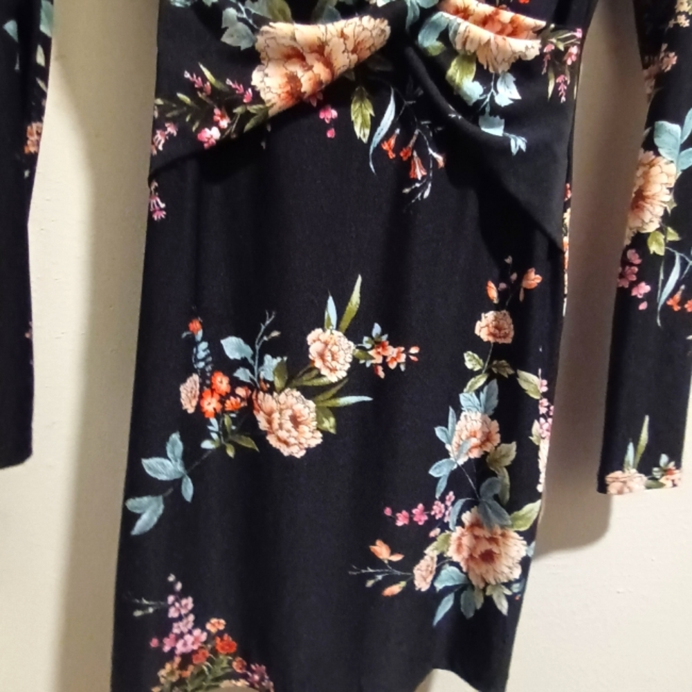 DRESS - Picture 4 of 7